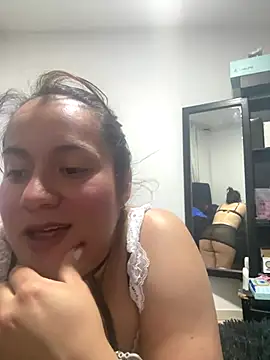 Snapshot of Leonis_0 chatting on October 7, 2025, 11:50 pm Leonis 0 online show from October 7, 2025, 11:50 pm