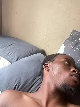 Snapshot of Kgaogelo18 chatting on February 28, 2026, 11:54 am Kgaogelo18 online show from February 28, 2026, 11:54 am