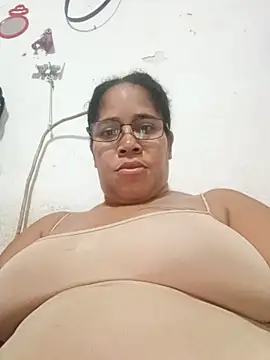 Snapshot of Big_ass_submissive chatting on June 6, 2026, 3:23 am Big ass submissive online show from June 6, 2026, 3:23 am