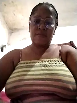 Big ass submissive online show from September 24, 2025, 6:03 pm