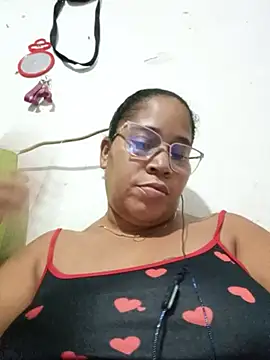 Snapshot of Big_ass_submissive chatting on June 13, 2026, 4:32 am Big ass submissive online show from June 13, 2026, 4:32 am