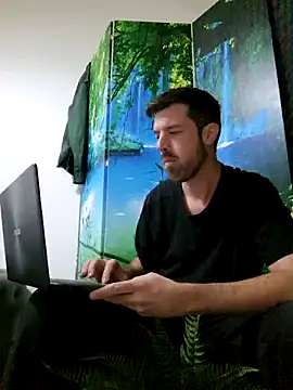 welcome-to-the-jungle online show from October 27, 2025, 7:26 pm