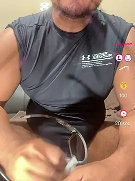 Snapshot of jack_jay0103 chatting on May 25, 2026, 12:04 pm jack jay0103 online show from May 25, 2026, 12:04 pm