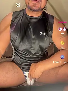 Snapshot of jack_jay0103 chatting on May 22, 2026, 12:14 pm jack jay0103 online show from May 22, 2026, 12:14 pm