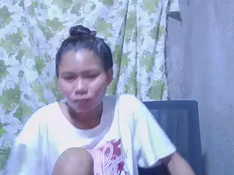 Snapshot of Sweeetgurll chatting on November 16, 2025, 1:27 pm Sweeetgurll online show from November 16, 2025, 1:27 pm