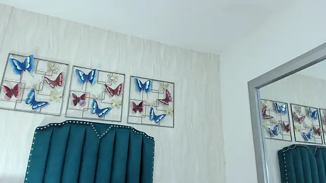 Snapshot of Alison_Carde05 chatting on May 28, 2026, 7:42 pm Alison Carde05 online show from May 28, 2026, 7:42 pm