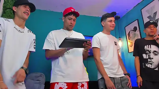 RastaBoys  online show from September 11, 2025, 4:01 am