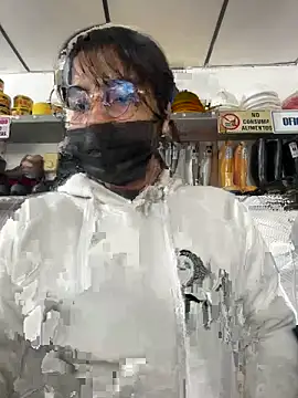 Kyra  Rose online show from December 1, 2025, 3:46 pm