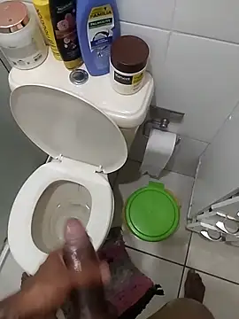 Snapshot of safadomoreno chatting on March 6, 2026, 5:46 am safadomoreno online show from March 6, 2026, 5:46 am