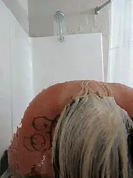 Snapshot of smoothlikemilk09 chatting on November 6, 2025, 4:05 am smoothlikemilk09 online show from November 6, 2025, 4:05 am