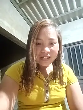 Snapshot of Milan6789 chatting on May 17, 2026, 2:39 pm Milan6789 online show from May 17, 2026, 2:39 pm