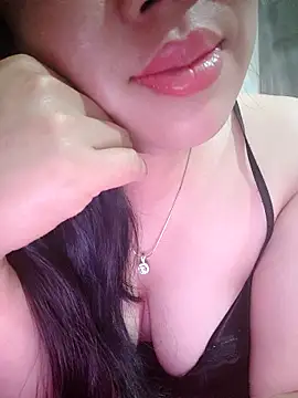 Snapshot of Julyy08 chatting on February 10, 2026, 2:49 pm Julyy08 online show from February 10, 2026, 2:49 pm