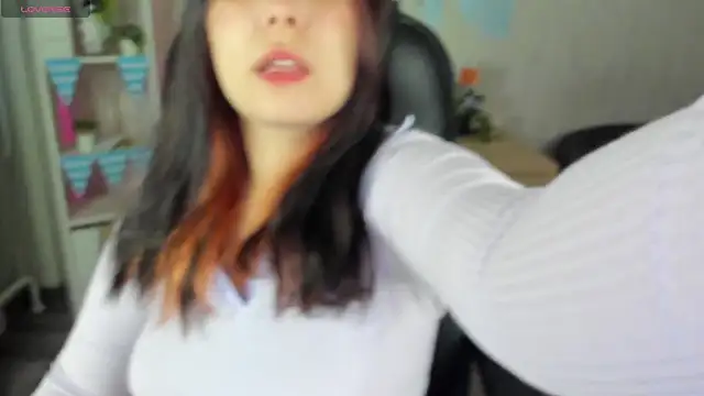 Alis Platt online show from October 14, 2025, 1:17 am