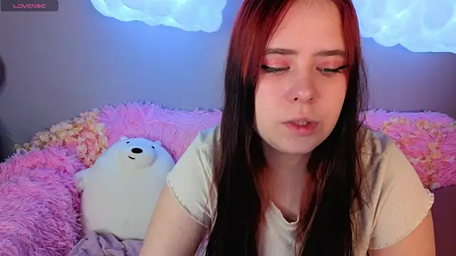 Snapshot of Alis_Platt chatting on May 6, 2026, 12:58 am Alis Platt online show from May 6, 2026, 12:58 am