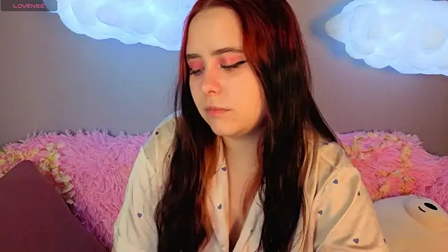 Snapshot of Alis_Platt chatting on May 11, 2026, 12:56 am Alis Platt online show from May 11, 2026, 12:56 am