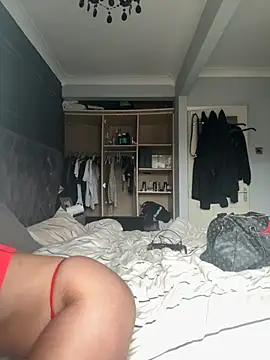 Victoriasteel online show from November 7, 2025, 10:09 am