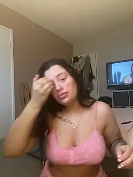 Snapshot of Victoriasteel chatting on October 7, 2025, 9:54 am Victoriasteel online show from October 7, 2025, 9:54 am