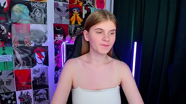 Snapshot of Remilia_gin chatting on October 1, 2025, 8:41 am Remilia gin online show from October 1, 2025, 8:41 am