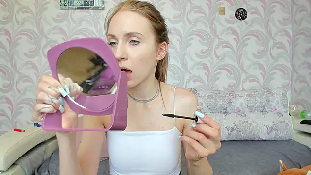 Snapshot of Kelly_Gerzikaa chatting on July 1, 2026, 4:57 am Kelly Gerzikaa online show from July 1, 2026, 4:57 am