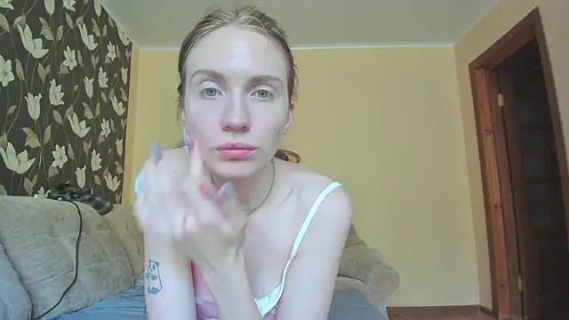 Snapshot of Kelly_Gerzikaa chatting on July 13, 2026, 8:13 am Kelly Gerzikaa online show from July 13, 2026, 8:13 am