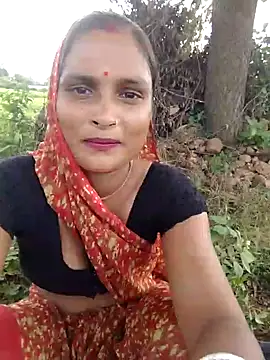 Snapshot of Sapna9685 chatting on September 9, 2025, 8:02 am Sapna9685 online show from September 9, 2025, 8:02 am