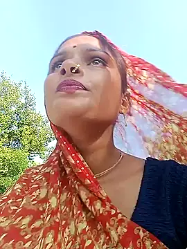 Snapshot of Sapna9685 chatting on October 3, 2025, 10:06 am Sapna9685 online show from October 3, 2025, 10:06 am
