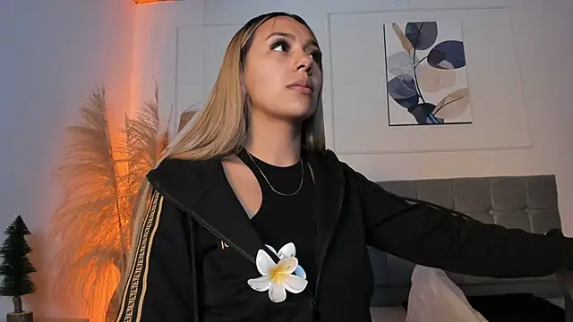 Snapshot of nikolevoshkie_ chatting on April 14, 2026, 8:14 pm nikolevoshkie online show from April 14, 2026, 8:14 pm