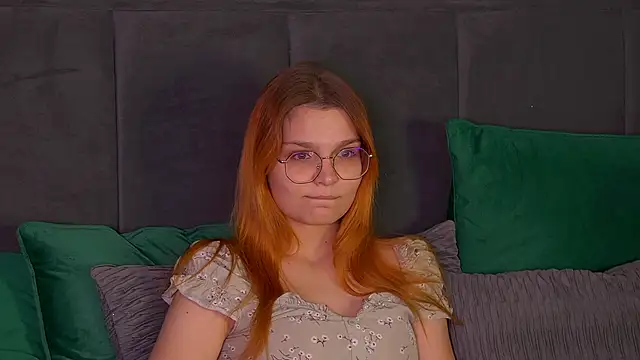 BellaMarebelle online show from October 23, 2025, 4:33 am