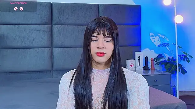 Snapshot of Slenna_Moon chatting on March 7, 2026, 12:06 am Slenna Moon online show from March 7, 2026, 12:06 am