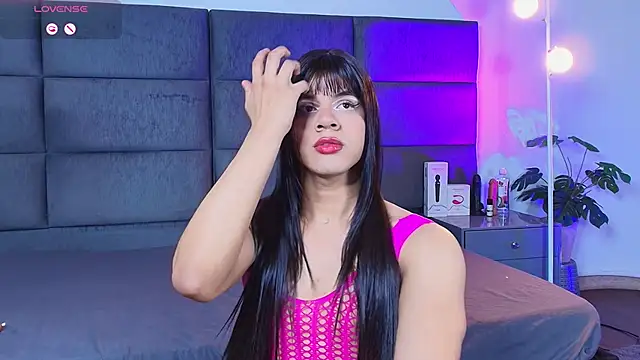 Snapshot of Slenna_Moon chatting on March 8, 2026, 12:05 am Slenna Moon online show from March 8, 2026, 12:05 am