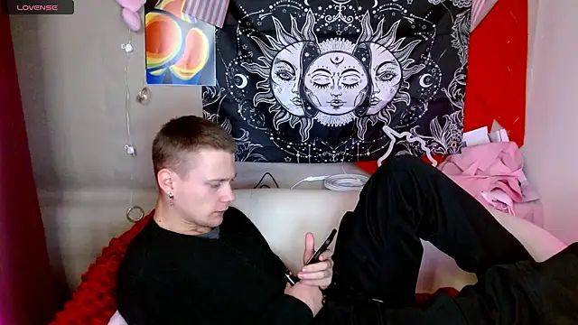 Xavier Night81 online show from October 21, 2025, 8:14 am