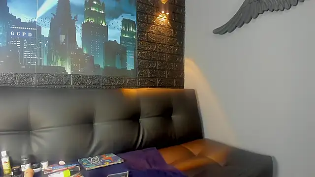 Snapshot of Skylar__Desire chatting on October 1, 2025, 1:26 pm Skylar Desire online show from October 1, 2025, 1:26 pm