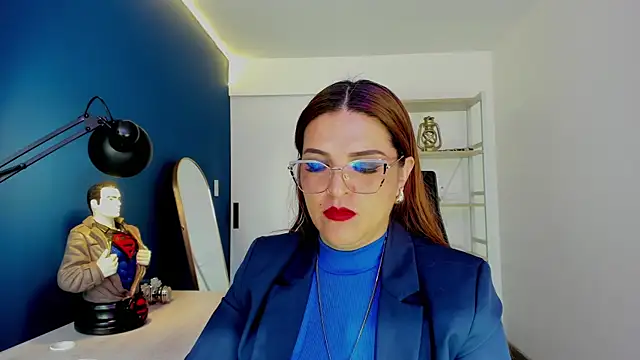 Snapshot of Skylar__Desire chatting on November 28, 2025, 1:22 pm Skylar Desire online show from November 28, 2025, 1:22 pm