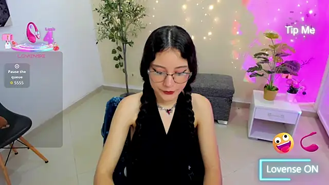 Krysten Riter online show from January 13, 2026, 1:48 pm