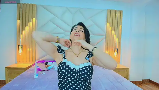 allie pearl online show from October 29, 2025, 12:04 pm