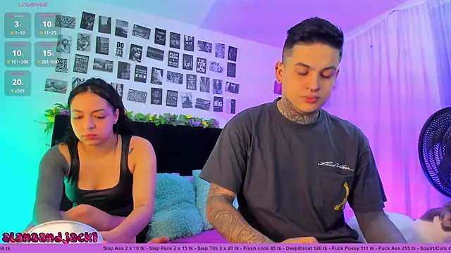 Snapshot of Sarahandzack chatting on September 10, 2025, 9:19 am Sarahandzack online show from September 10, 2025, 9:19 am