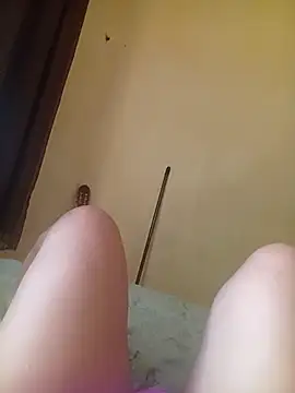 Ravena2290 online show from December 4, 2025, 11:31 am