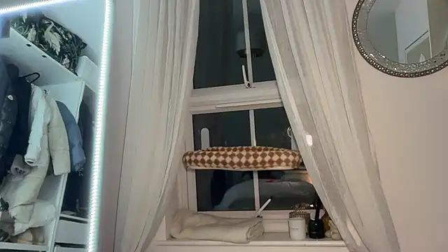 KayleeBella online show from February 11, 2026, 8:31 pm