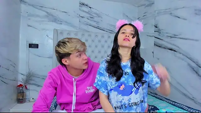 Ari and Storm online show from October 16, 2025, 1:41 pm