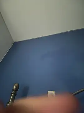 Snapshot of stevo170t chatting on April 13, 2026, 12:53 pm stevo170t online show from April 13, 2026, 12:53 pm