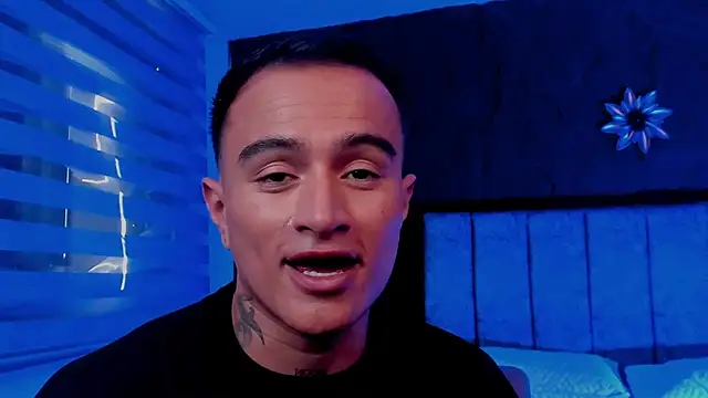 LiamDeep online show from May 22, 2026, 8:18 pm