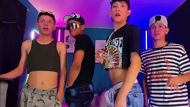 Snapshot of Marcus_and_Tony chatting on April 10, 2026, 7:37 am Marcus and Tony online show from April 10, 2026, 7:37 am