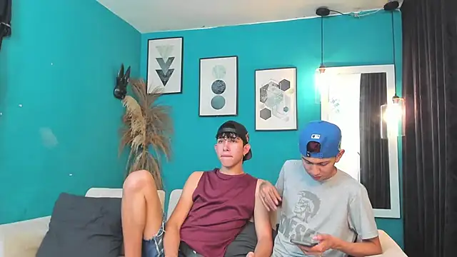 Snapshot of Marcus_and_Tony chatting on February 27, 2026, 4:34 am Marcus and Tony online show from February 27, 2026, 4:34 am