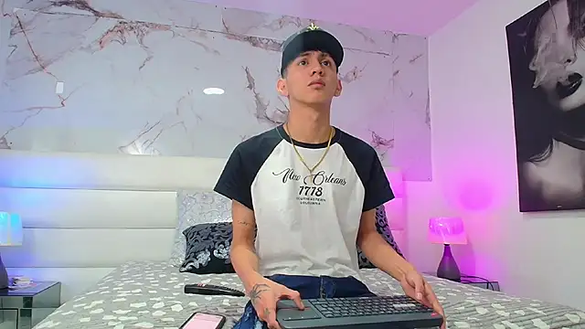 Snapshot of Marcus_and_Tony chatting on March 29, 2026, 8:10 pm Marcus and Tony online show from March 29, 2026, 8:10 pm