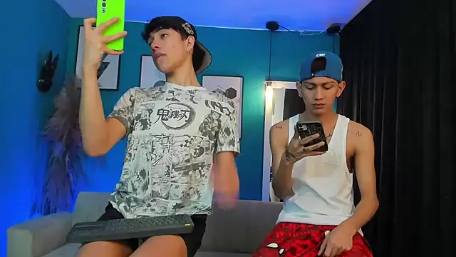 Snapshot of Marcus_and_Tony chatting on February 28, 2026, 3:50 am Marcus and Tony online show from February 28, 2026, 3:50 am