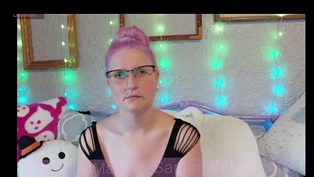 samanthamalichite online show from June 22, 2026, 3:42 pm