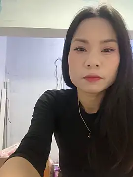 Baby-mmm online show from April 5, 2026, 4:52 am