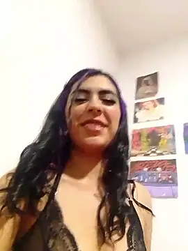 Veronicat04 online show from November 16, 2025, 5:56 am