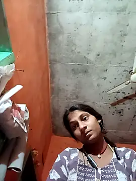 Snapshot of Jyoti_thakurr chatting on October 12, 2025, 8:32 pm Jyoti thakurr online show from October 12, 2025, 8:32 pm