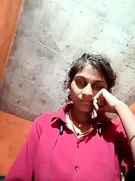 Snapshot of Jyoti_thakurr chatting on October 30, 2025, 10:46 am Jyoti thakurr online show from October 30, 2025, 10:46 am